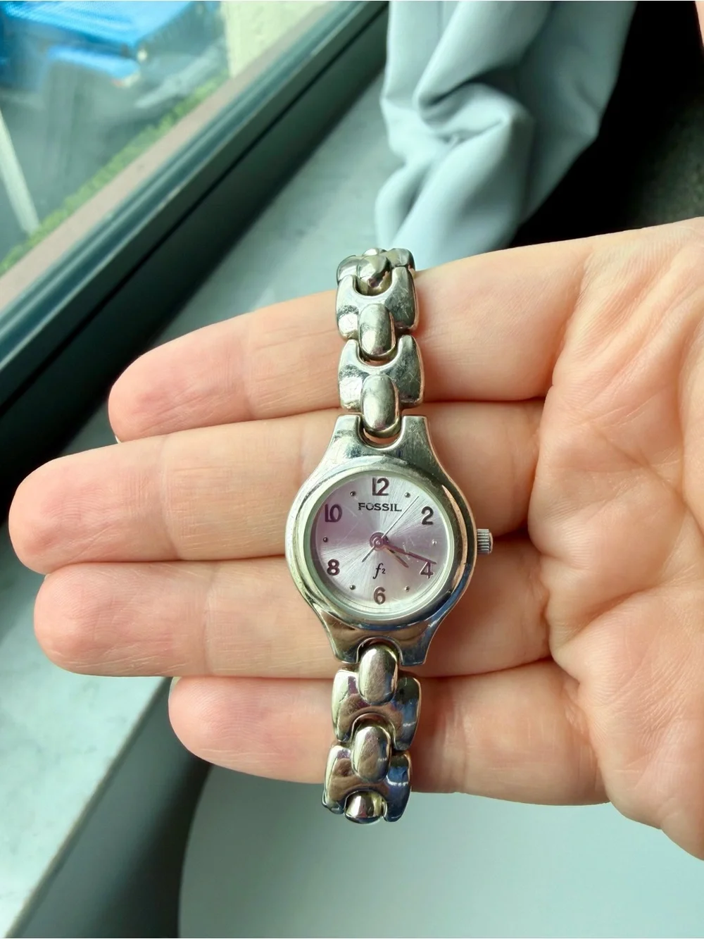 Y2K Women’s Silver Tone Fossil Watch/ New Battery/ Working